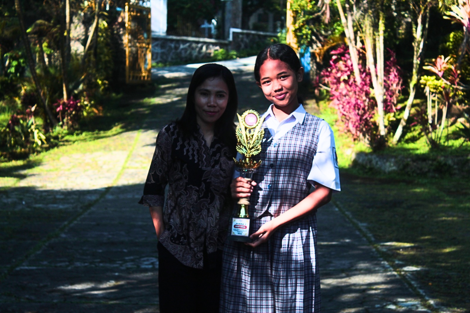 Juara 2 Solo Vokal FLS3N
